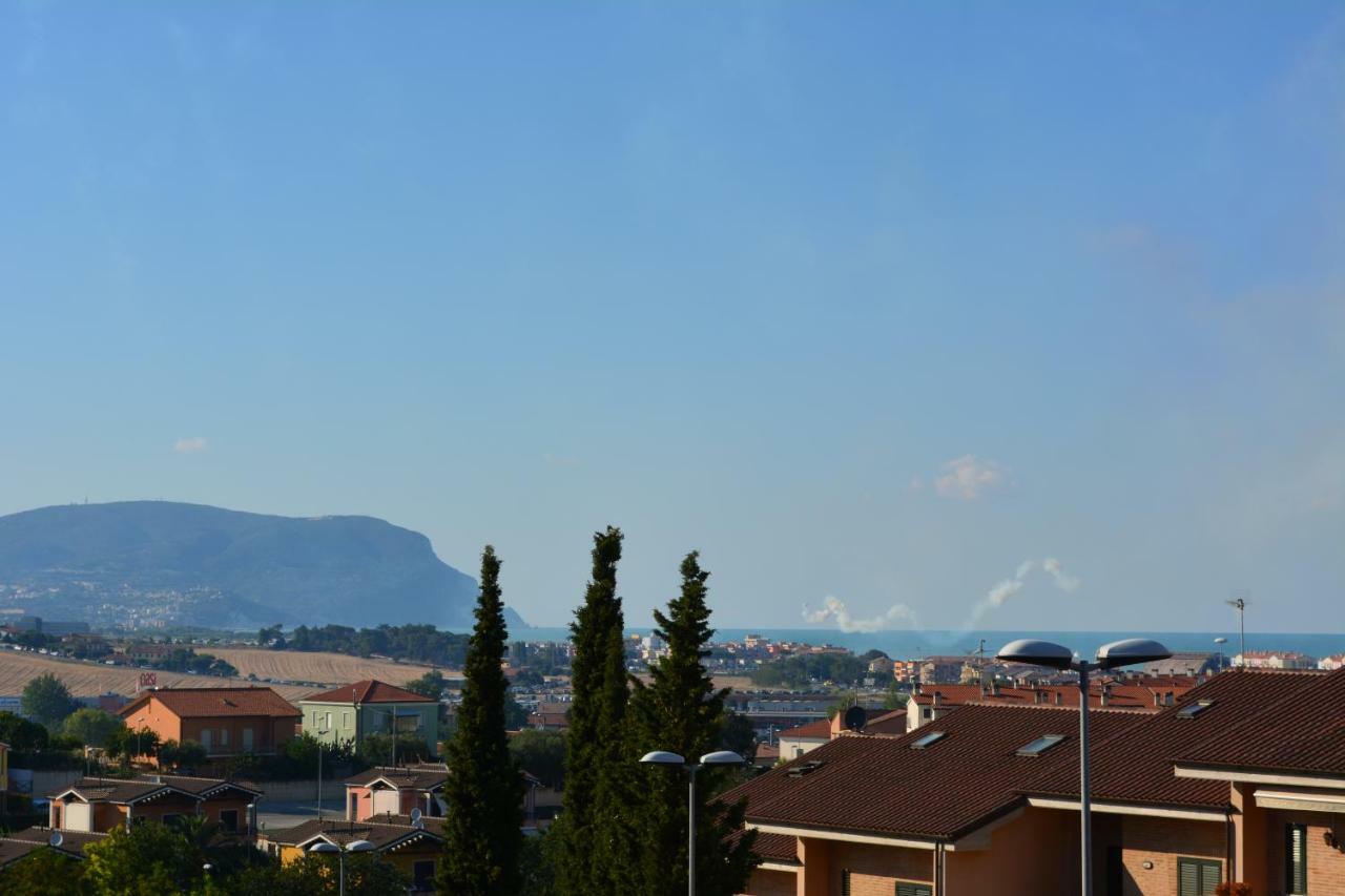 Casa Letizia Apartment ปอร์โตเรกานาติ ภายนอก รูปภาพ